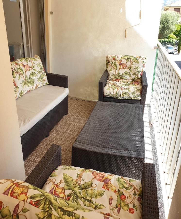 Les Caroubiers Roquebrune-Cap-Martin Exterior foto